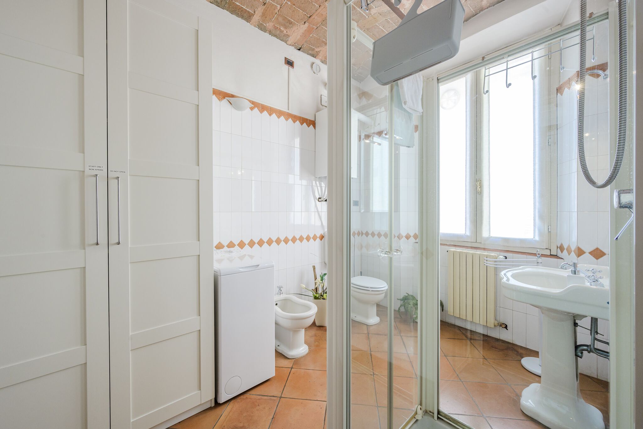 Il bagno da un altro lato